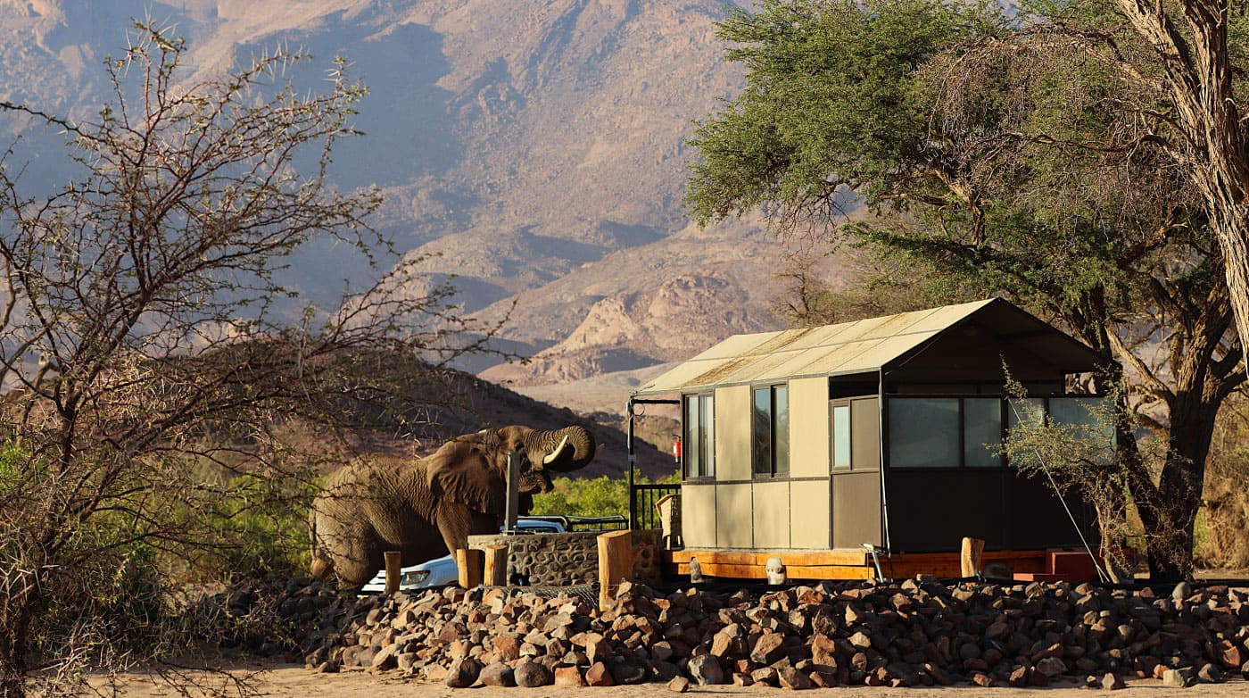 Tented-Accommodation-Mobile-Slider-1